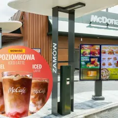 Jakie kawy są w McDonald's? Poznaj pełną ofertę i smaki