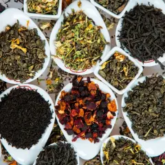 Jakie są herbaty? Odkryj ich niezwykłe właściwości i różnice