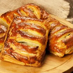 Ile piec ciastka z ciasta francuskiego? Czas, temperatura i wskazówki dla idealnego wypieku