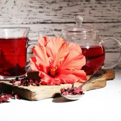 Jaki hibiskus na herbatę wybrać? Odmiany, smak i korzyści dla zdrowia