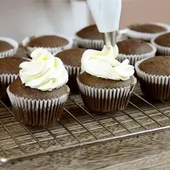 Jak zrobić muffinki z czekoladą - prosty przepis na pyszne babeczki