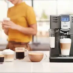 Ile kcal ma czarna kawa? Sprawdź, jak niewiele kalorii ma!