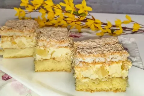 Pyszny przepis na ciasto paradiso z ananasem i kokosowym kremem