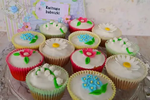 Czym ozdobić muffinki? 10 kreatywnych pomysłów na dekoracje
