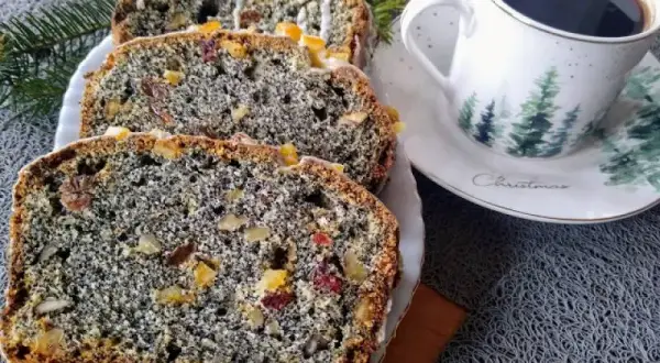 Najlepsze przepisy na ciasta z bakaliami – proste i wyjątkowe pomysły na każdą okazję