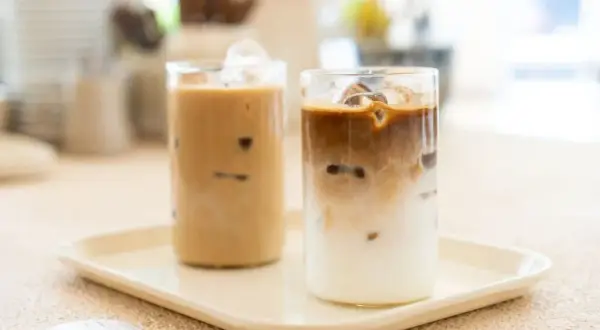 Latte macchiato co to za kawa? Odkryj tajemnice tego napoju