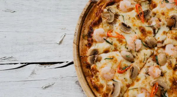 Przepis na chrupiące ciasto do pizzy, które zawsze się udaje