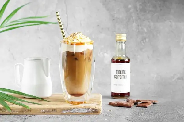 Jak zrobić idealną kawę frappe – prosta receptura krok po kroku