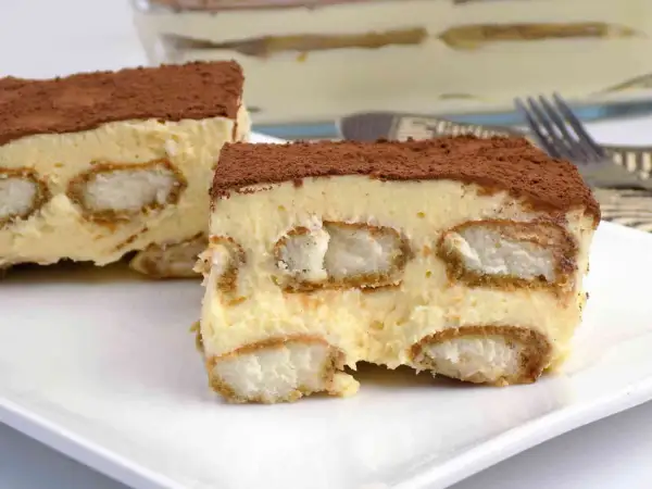 Prosty przepis na ciasto tiramisu bez alkoholu dla całej rodziny